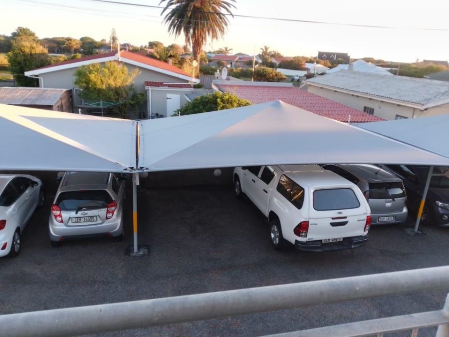 2 Bedroom Property for Sale in Sandbaai Western Cape